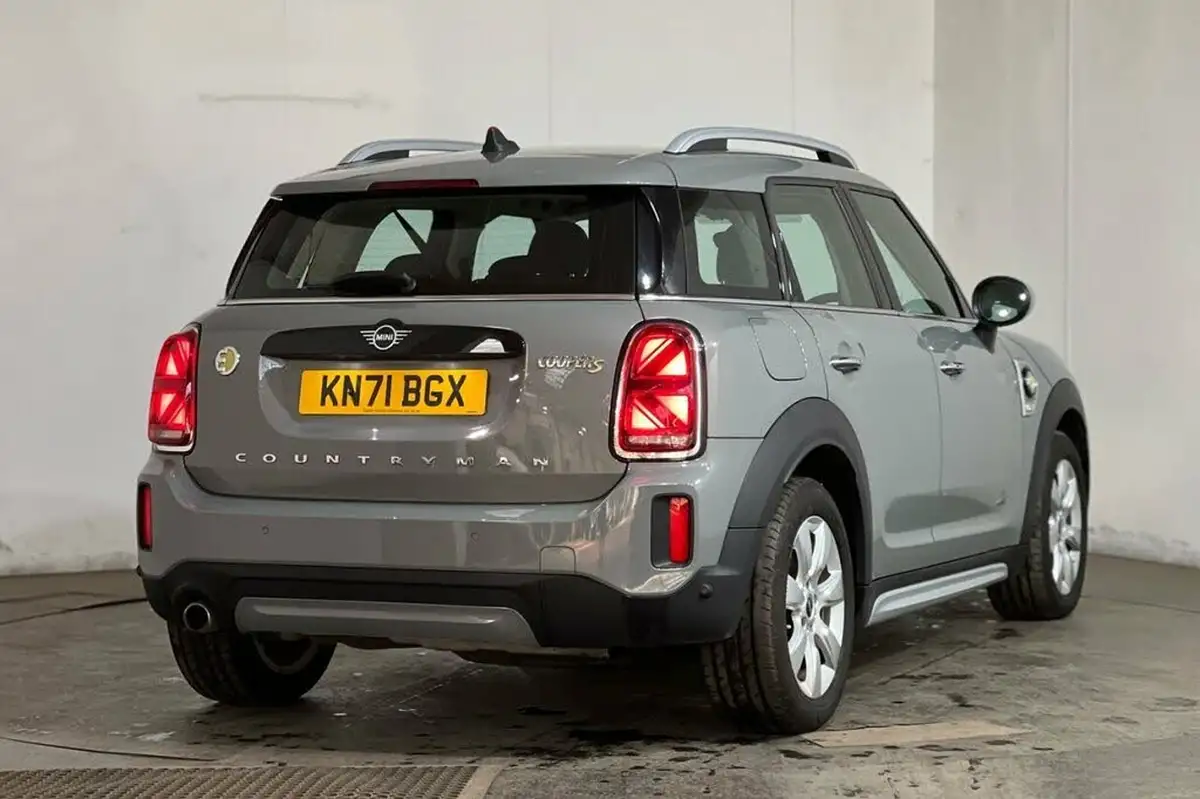 2021-mini-countryman-15-cooper-s-e-phev-classic-comfort-big-18