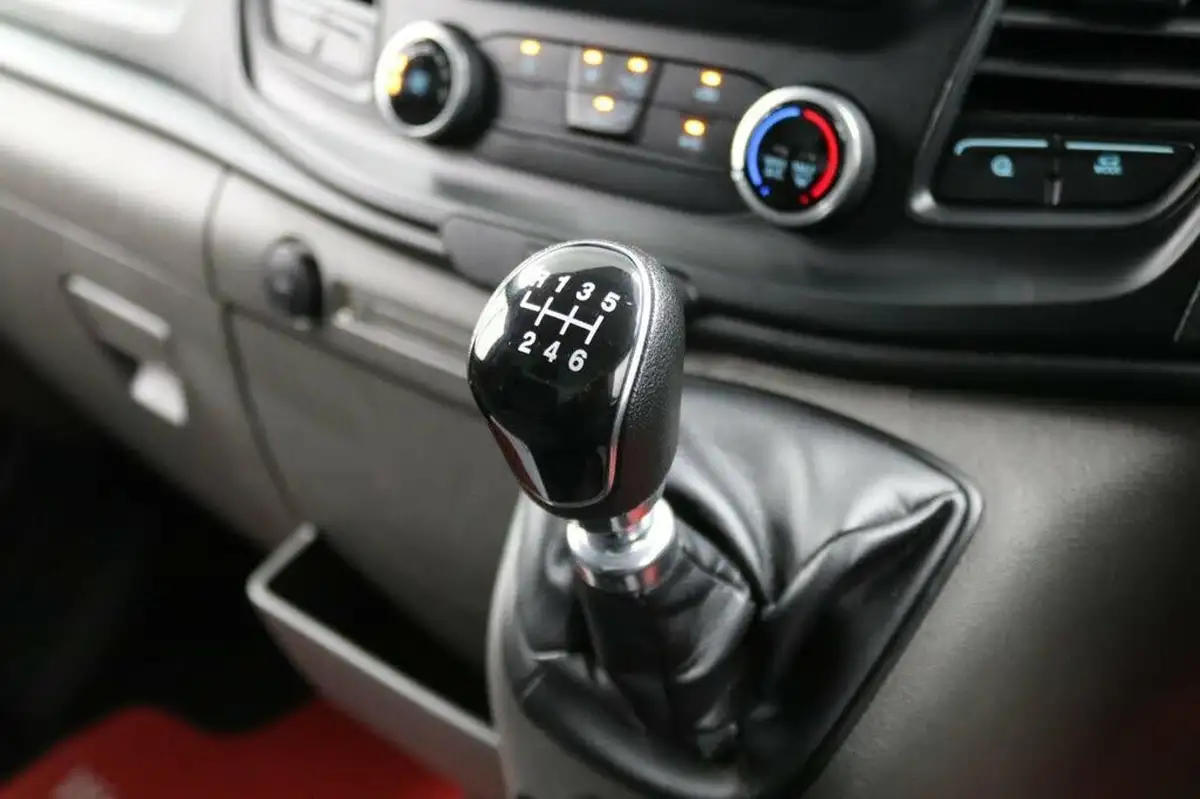 2022-ford-transit-20tdci-350-l2h1-leader-130pseu6dt-fwd-cab-big-54