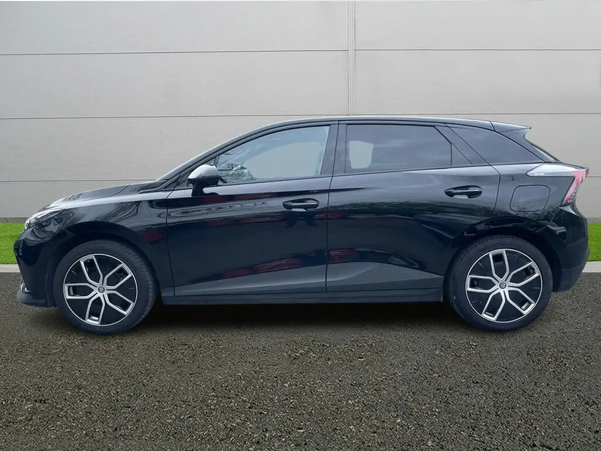 2023-mg-mg4-e-trophy-ev-203ps-long-big-3