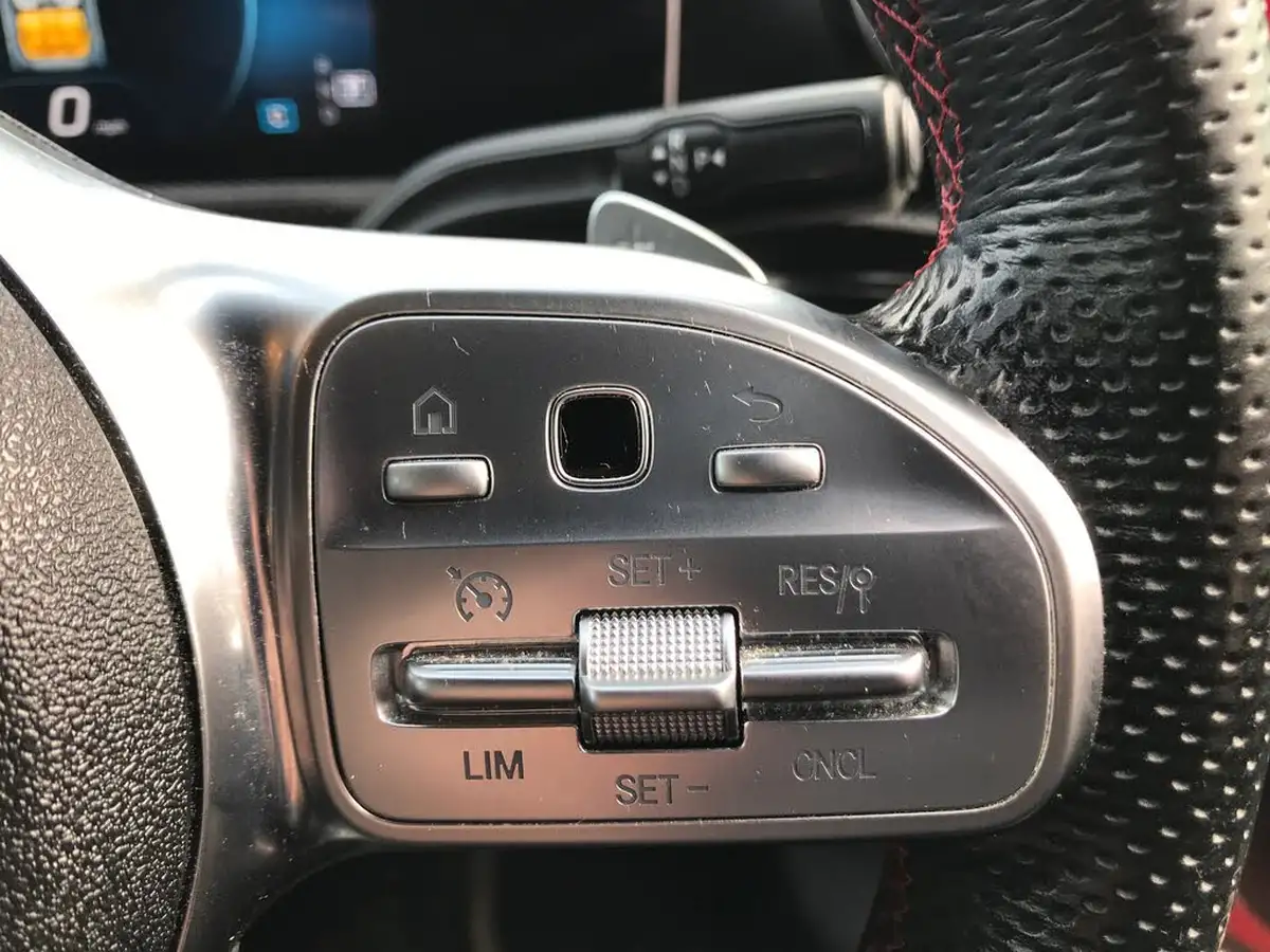 2019-mercedes-benz-a-class-15d-a180d-amg-line-executive-hatchback-5d-7g-dct-big-22