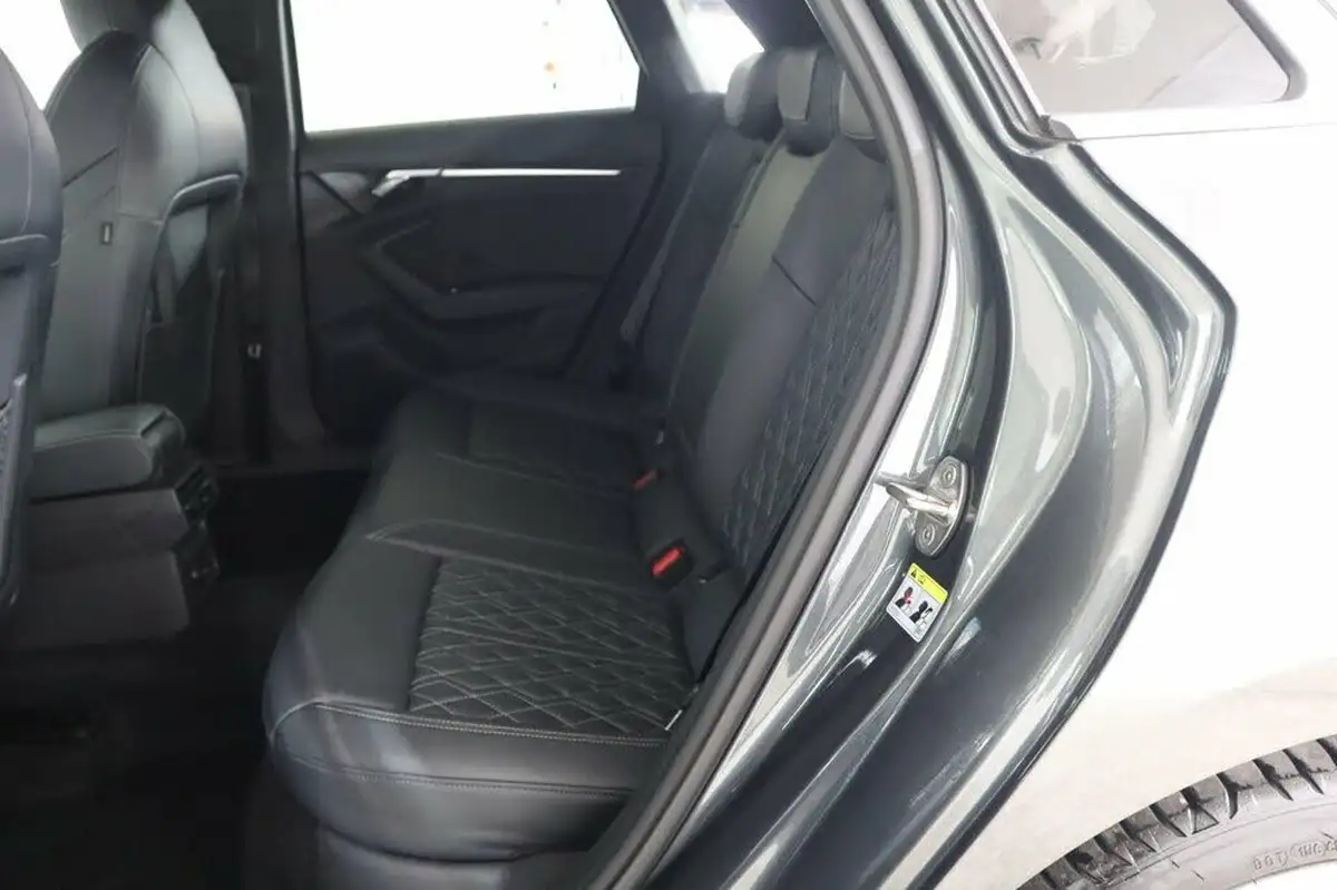 2022-audi-s3-20-tfsi-sportback-5d-big-12