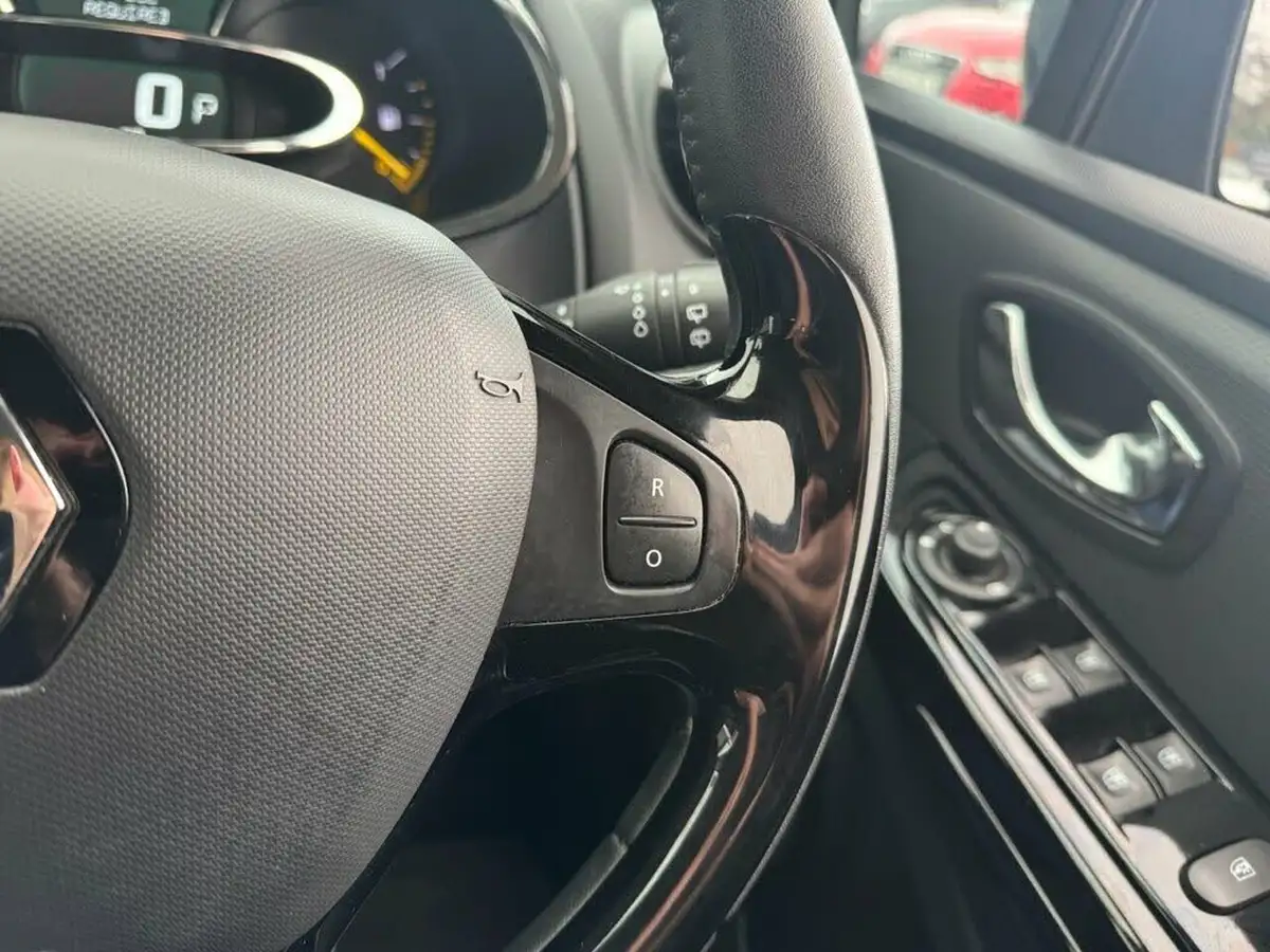2013-renault-clio-15dci-dynamique-s-medianav-edc-auto-big-20