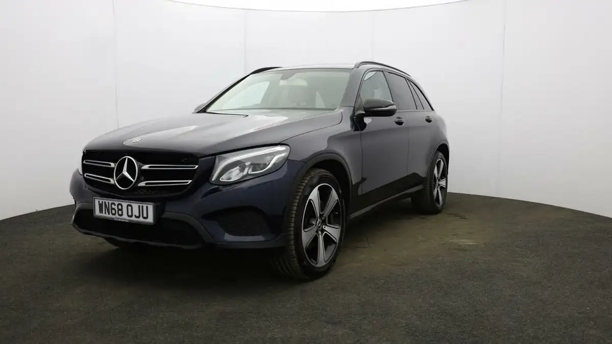 2018-mercedes-benz-glc-class-21d-glc220d-urban-edition-big-31