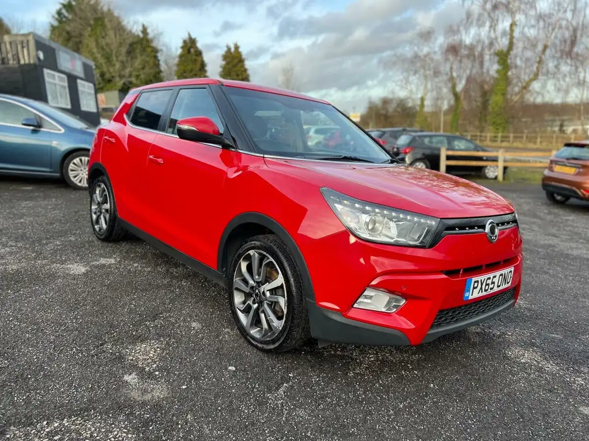 2015-kgm-ssangyong-tivoli-16-elx-big-3