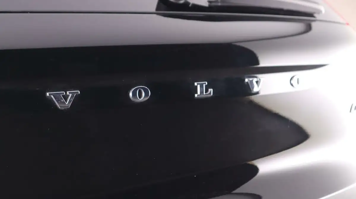 2020-volvo-xc40-20td-d3-r-design-pro-geartronic-big-20