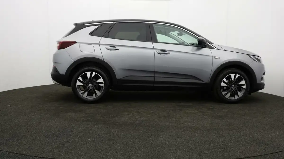2020-vauxhall-grandland-x-12-sri-nav-auto-big-30