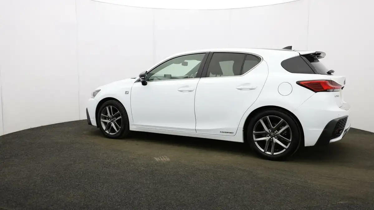 2019-lexus-ct-200h-18-f-sport-big-62