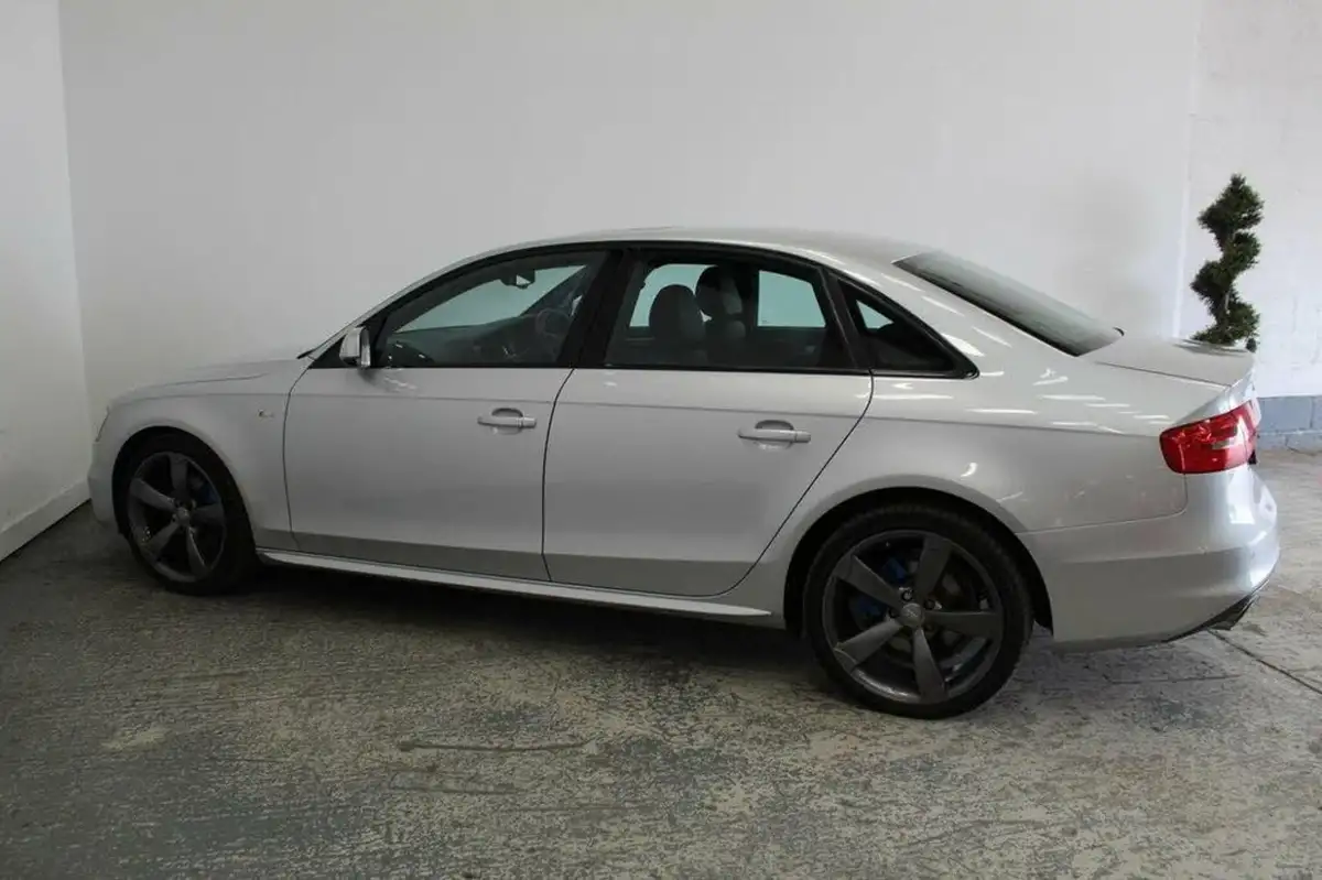 2015-audi-a4-20td-black-edition-177ps-multitronic-big-9