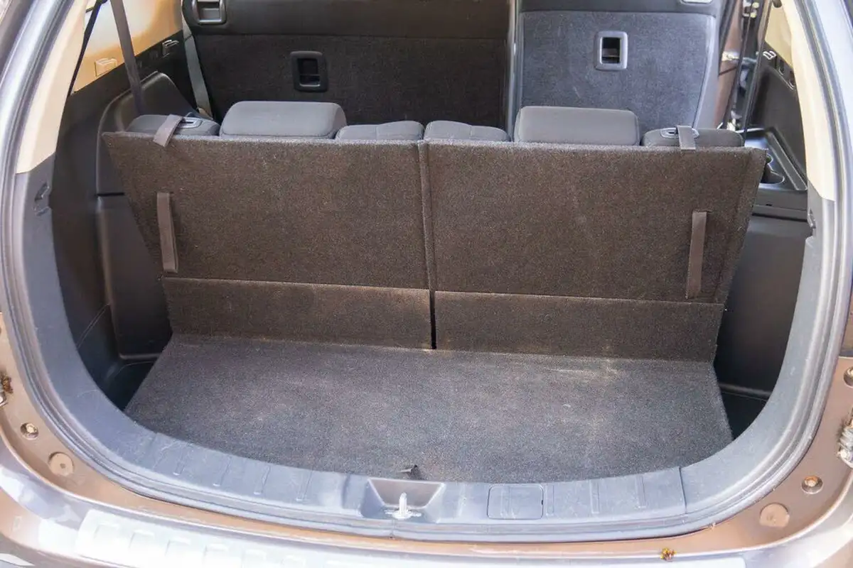 2016-mitsubishi-outlander-22di-d-gx3-7st-auto-big-12
