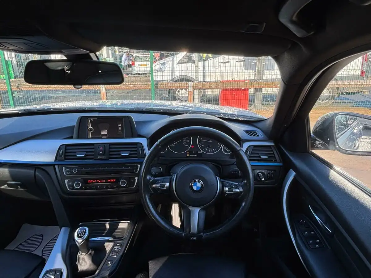 2013-bmw-3-series-20-328i-m-sport-ss-saloon-4d-big-36