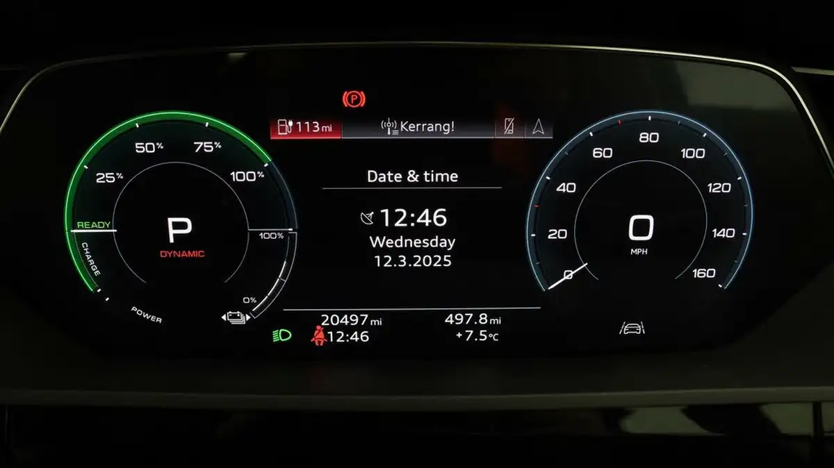 2021-audi-e-tron-50e-technik-station-wagon-big-9