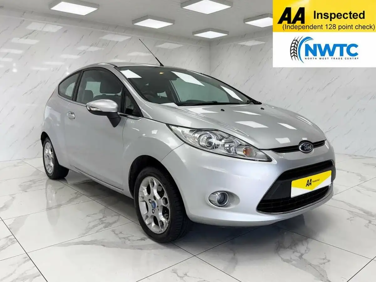 2012-ford-fiesta-125-zetec-3d-big-0