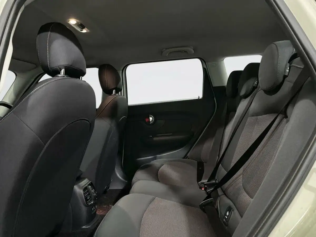 2021-mini-clubman-15-cooper-classic-big-31