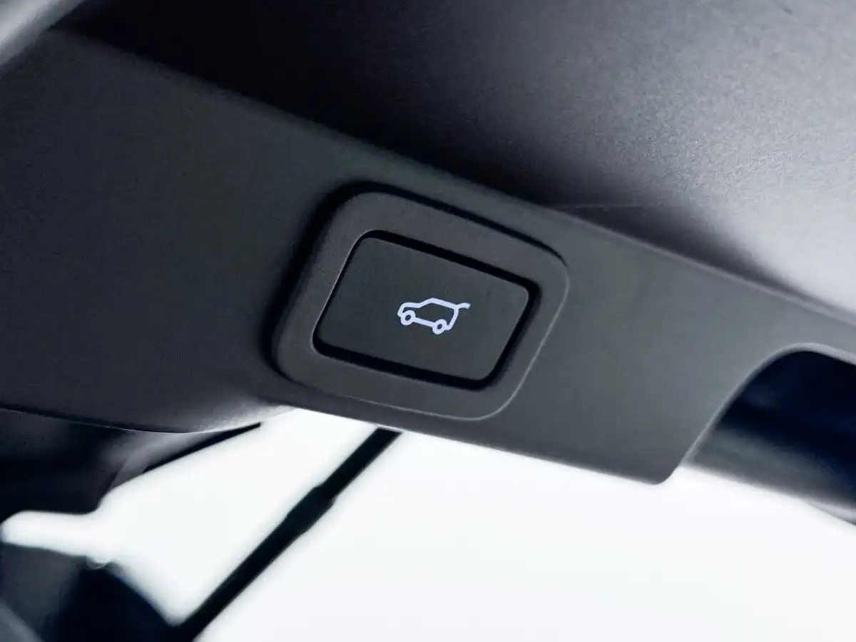 2022-land-rover-range-rover-sport-30-p400-hst-big-12