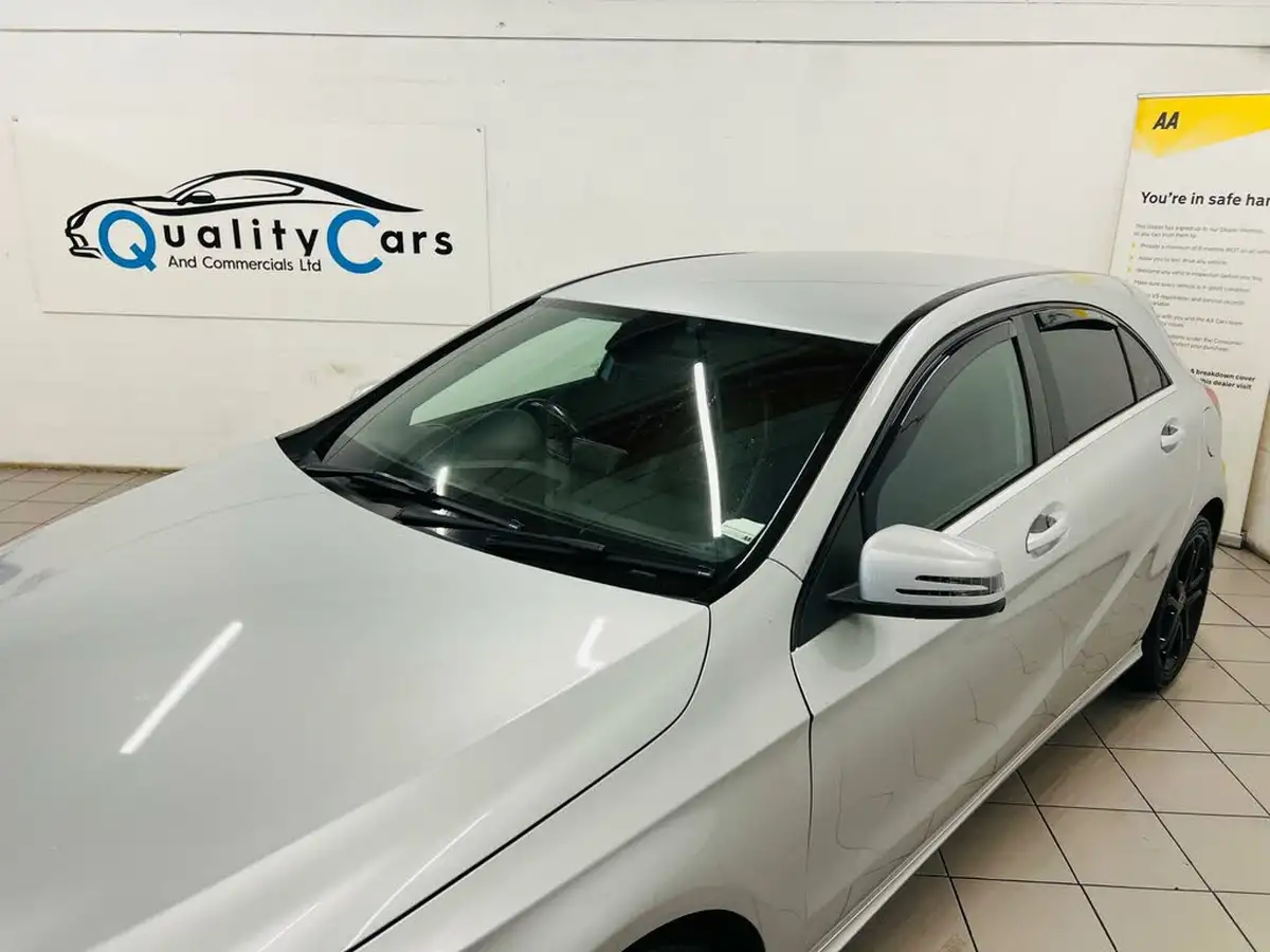 2015-mercedes-benz-a-class-21cdi-a200-sport-7g-dct-big-27