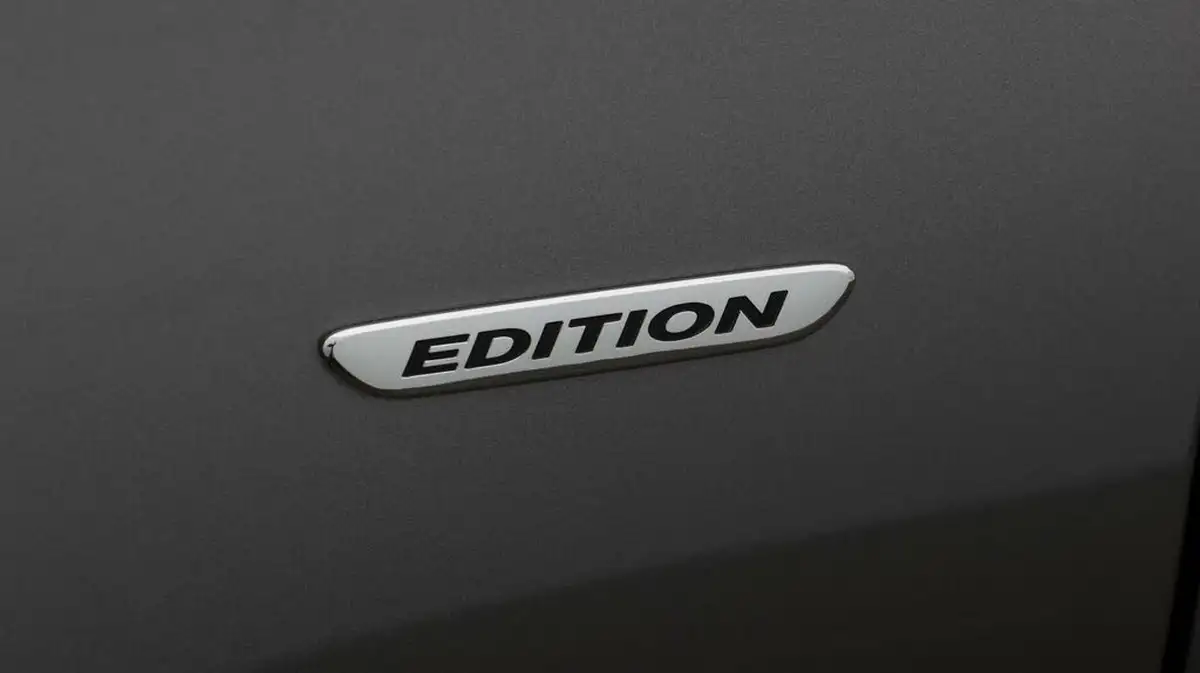 2022-mercedes-benz-a-class-13-a200-amg-line-executive-edition-hatchback-5d-7g-dct-big-20
