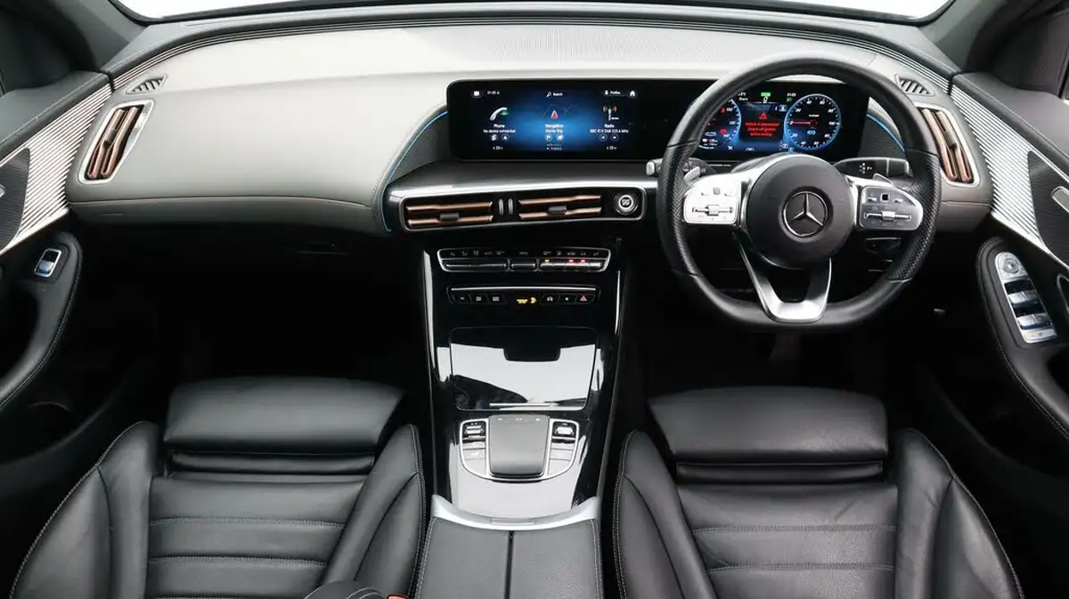 2022-mercedes-benz-eqc-e-eqc-400-amg-line-big-13