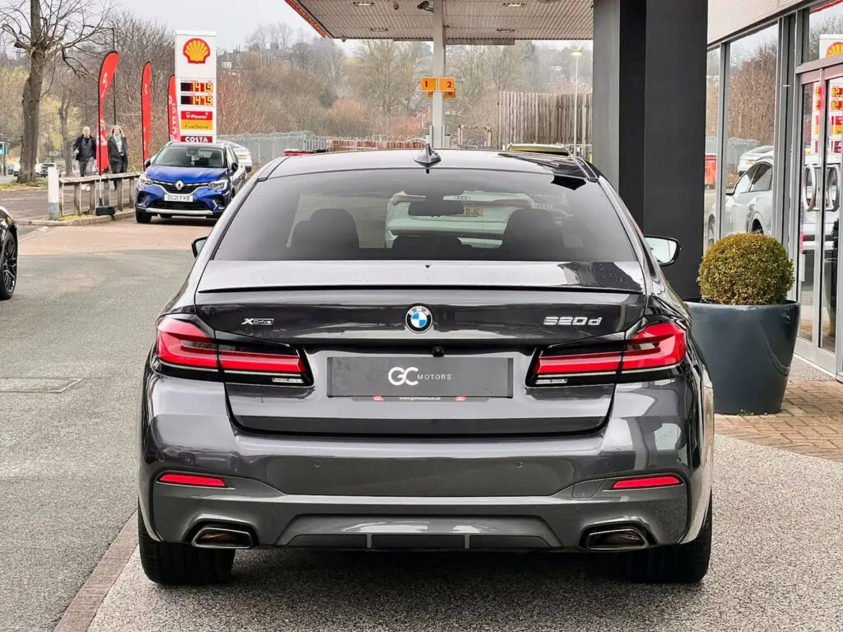 2022-bmw-5-series-20td-520d-xdrive-m-sport-mht-saloon-4d-big-6