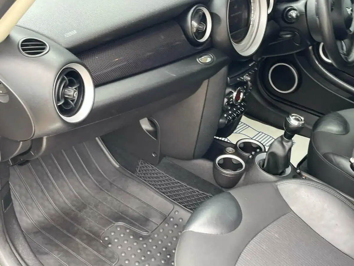 2012-mini-cooper-16-cooper-s-hatchback-3d-big-49