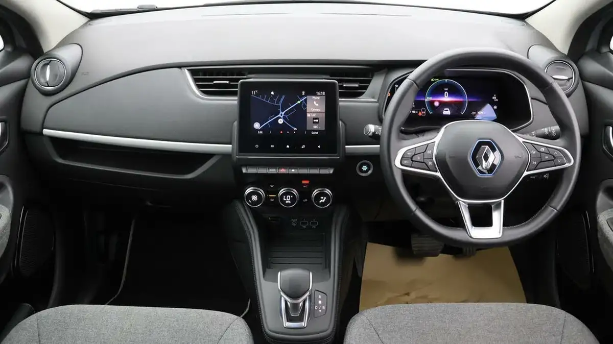 2020-renault-zoe-e-i-iconic-135ps-r135ze50-big-12