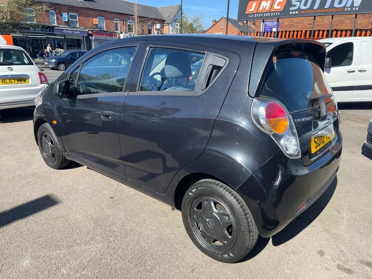 2010-chevrolet-spark-10-ls-big-5