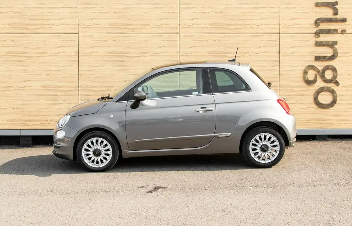 2019-fiat-500-12-lounge-big-12