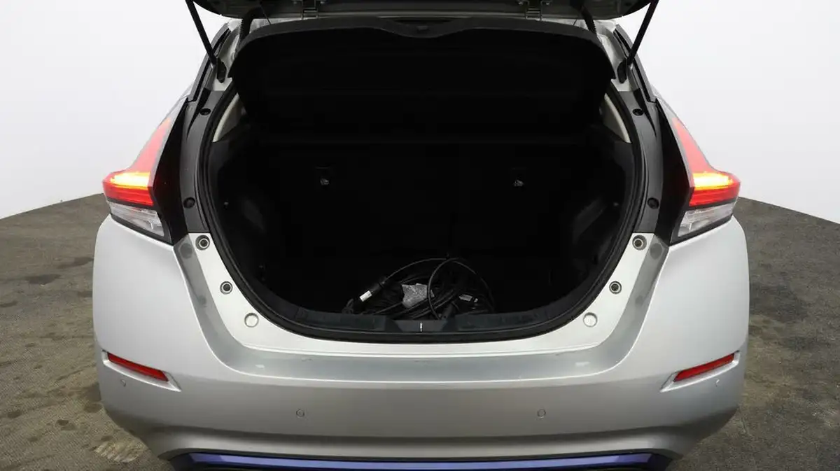 2021-nissan-leaf-e-e-n-connecta-big-16