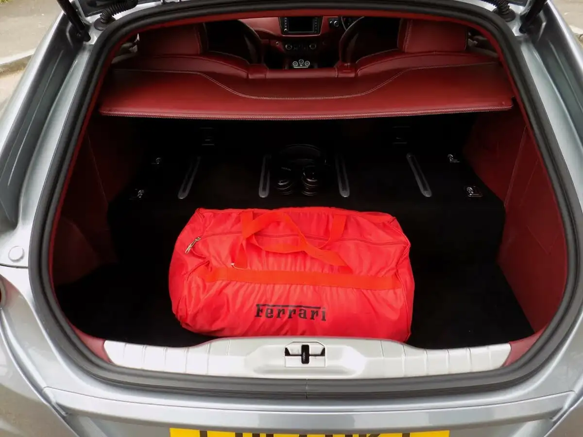 2012-ferrari-ff-63-big-25