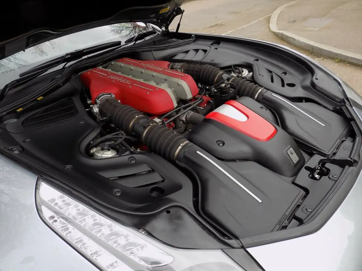 2012-ferrari-ff-63-big-29