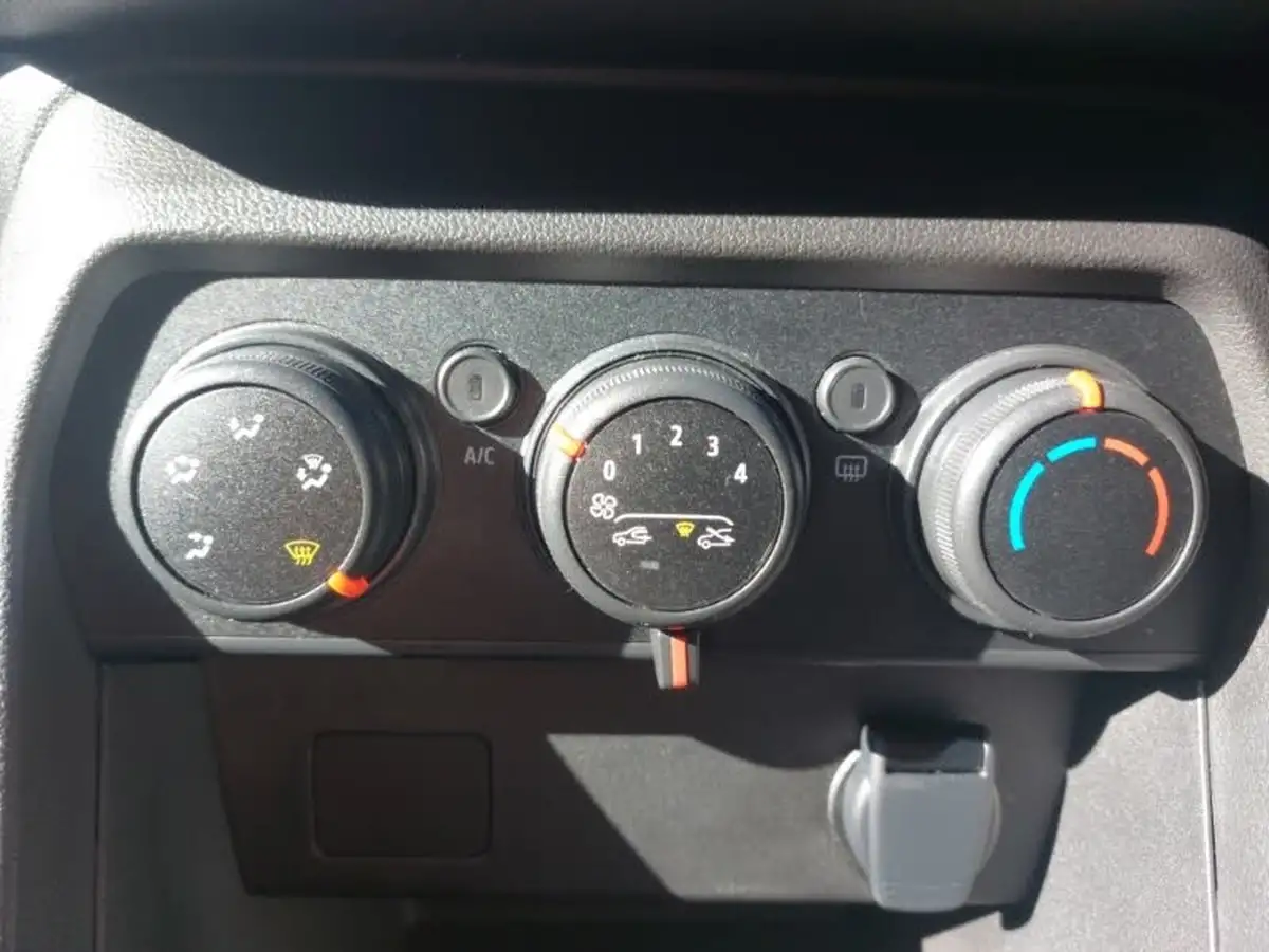 2024-dacia-sandero-stepway-10-tce-expression-90bhp-big-15