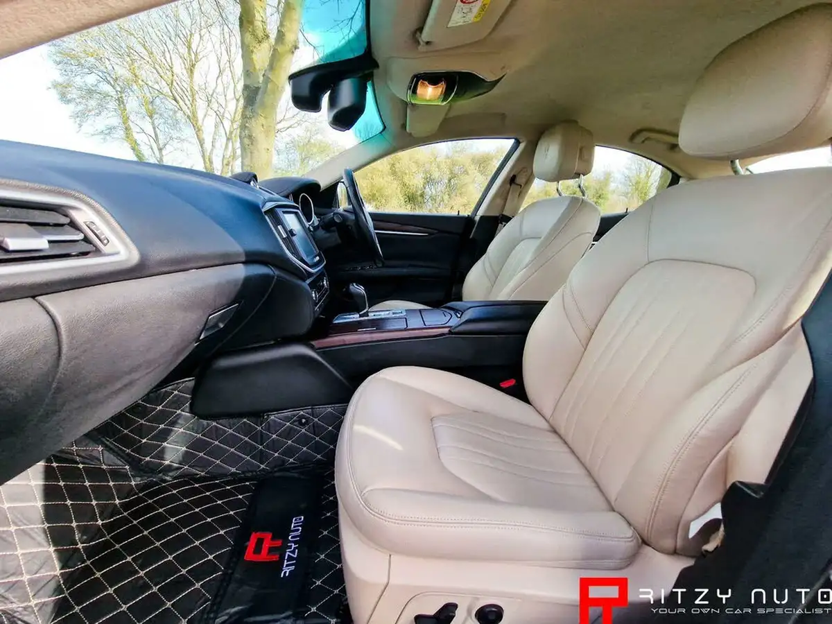 2016-maserati-ghibli-30td-big-78