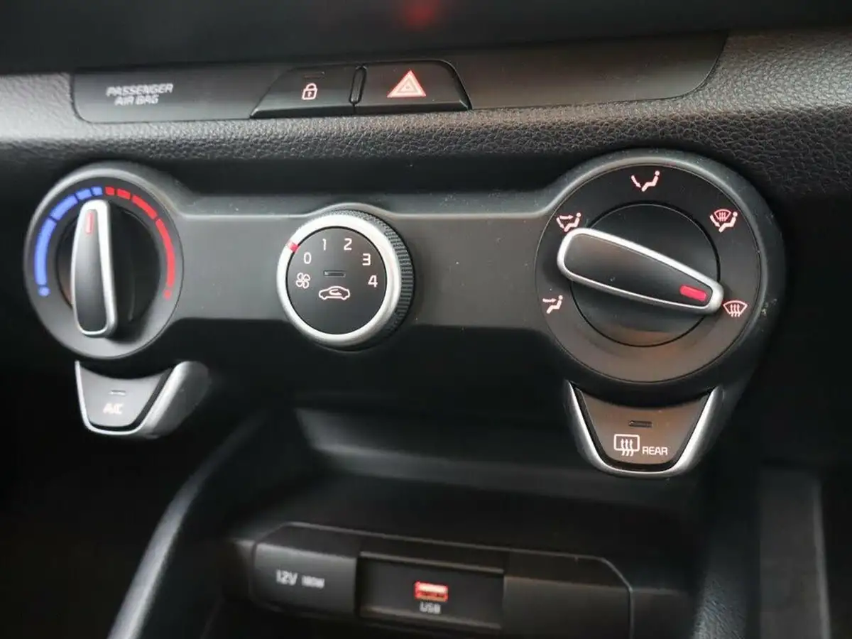 2021-kia-stonic-10-t-gdi-2-99bhp-dct-big-17