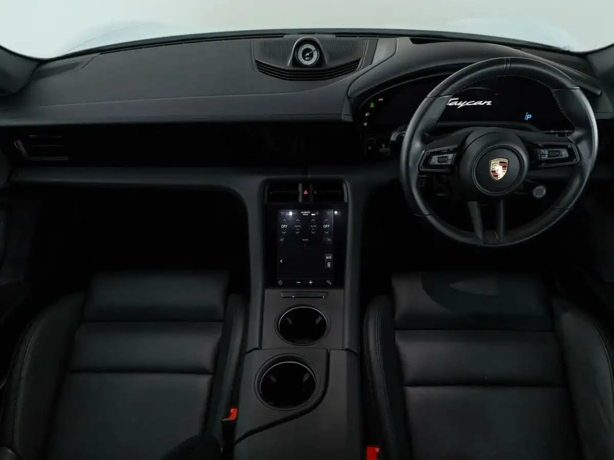 2023-porsche-taycan-e-4s-sport-turismo-571ps-performance-battery-plus-big-9