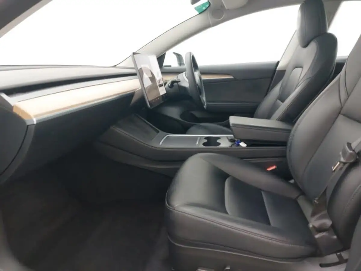 2021-tesla-model-3-e-long-range-awd-big-4