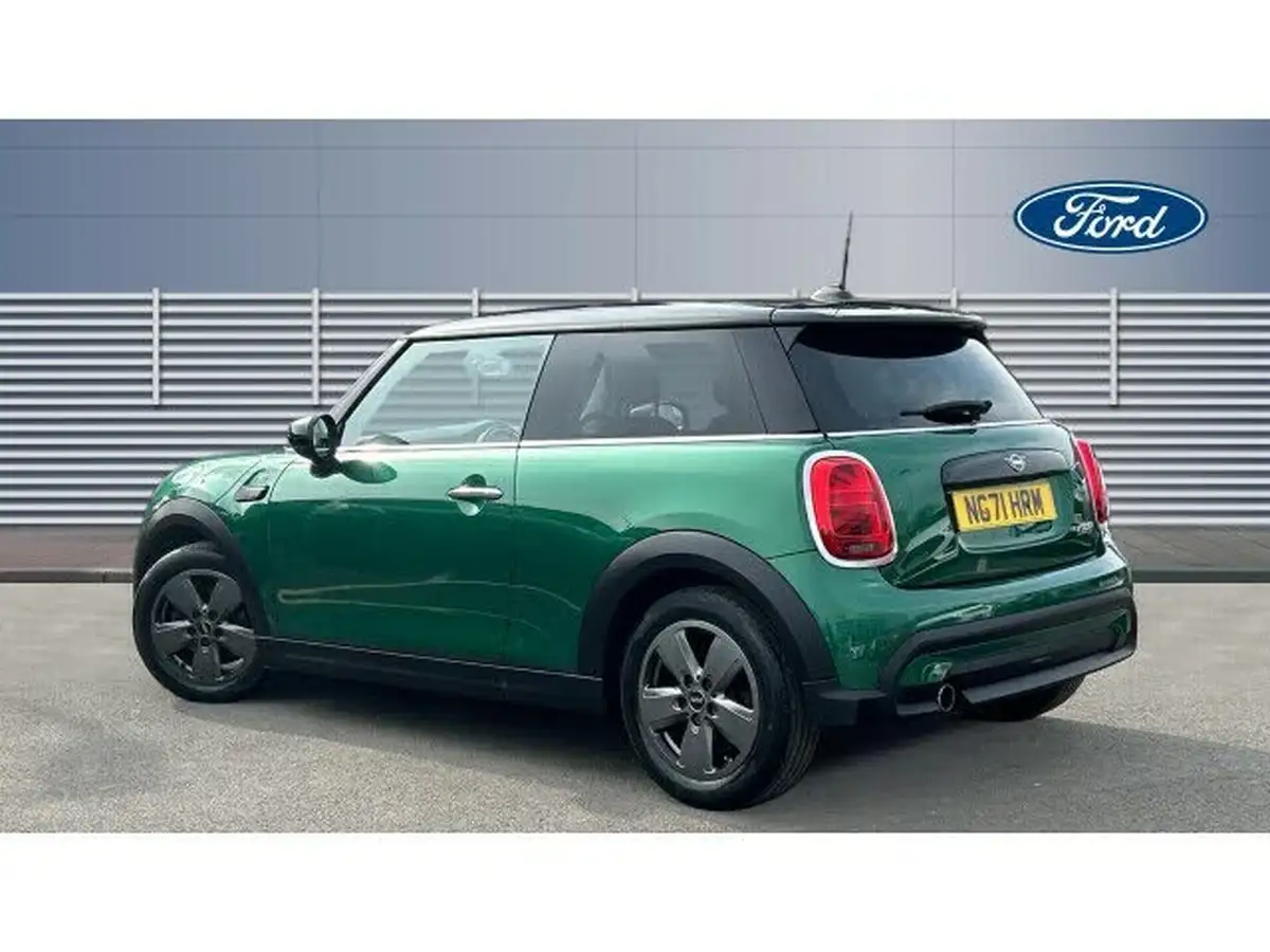 2022-mini-cooper-15-cooper-classic-hatchback-3d-big-1