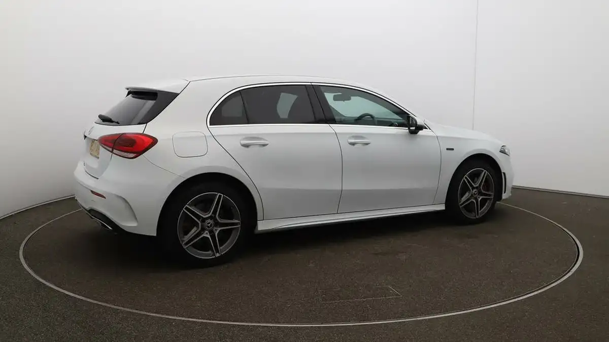 2021-mercedes-benz-a-class-13-a250e-amg-line-hatchback-5d-big-43