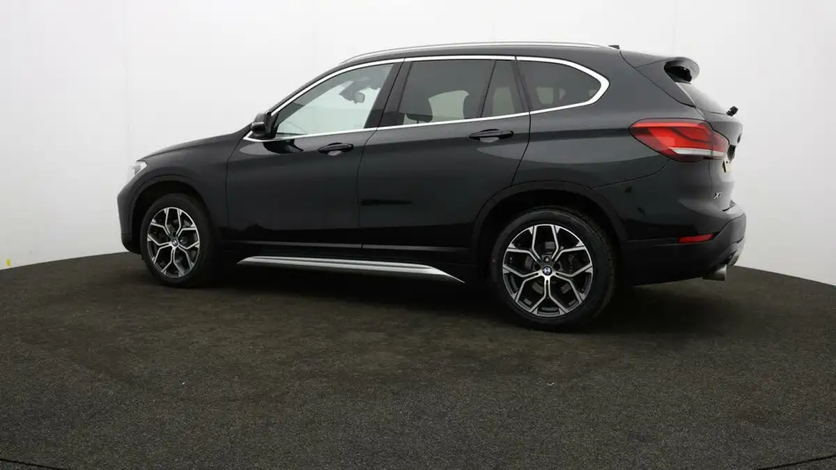 2021-bmw-x1-20-xdrive20i-xline-big-66