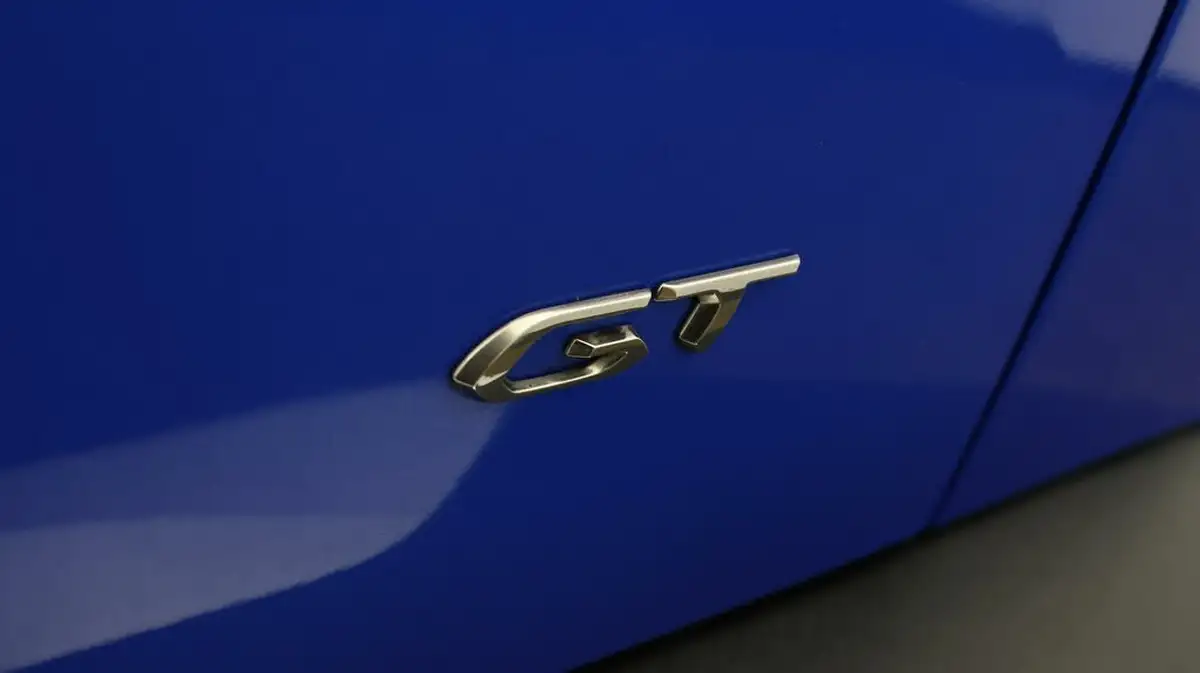 2021-peugeot-2008-suv-e-gt-premium-50kwh-big-20