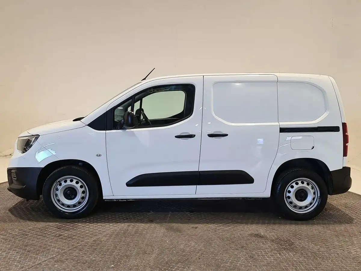 2021-vauxhall-combo-15cdti-dynamic-2300-100pseu6dt-l1h1-panel-big-15