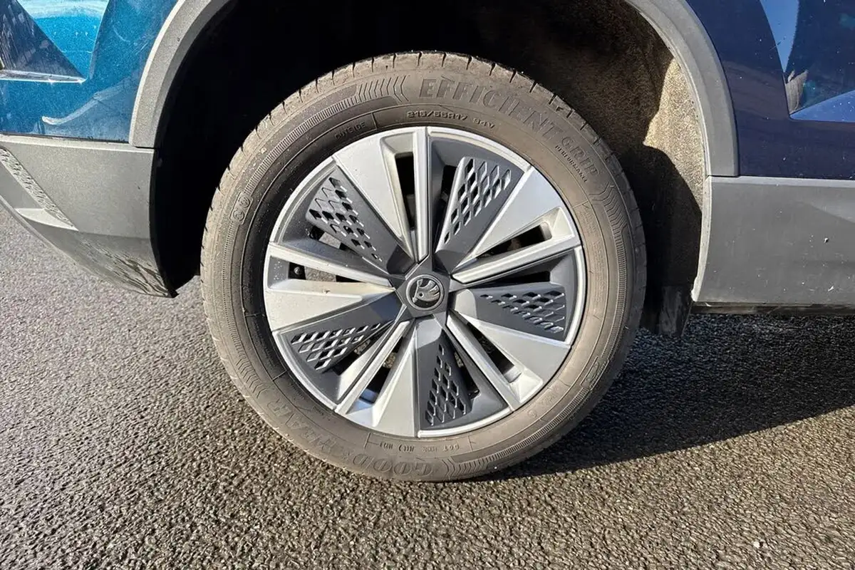 2023-skoda-karoq-15-tsi-se-drive-dsg-big-11