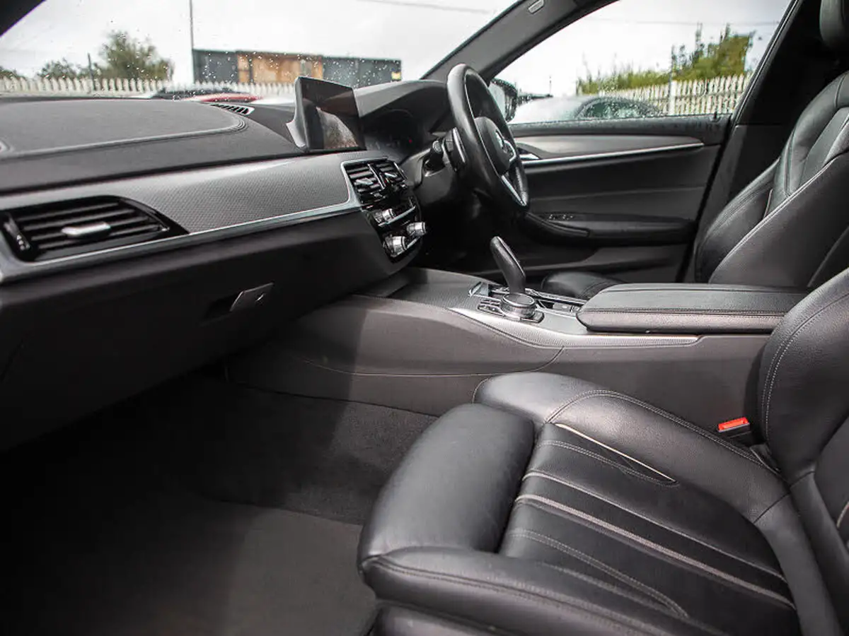 2018-bmw-5-series-20-530e-m-sport-big-4