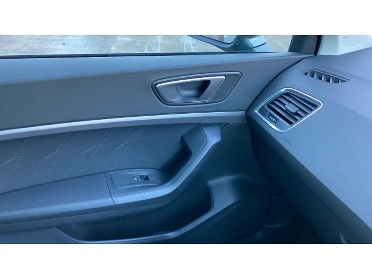 2024-seat-ateca-15-ecotsi-fr-dsg-big-23