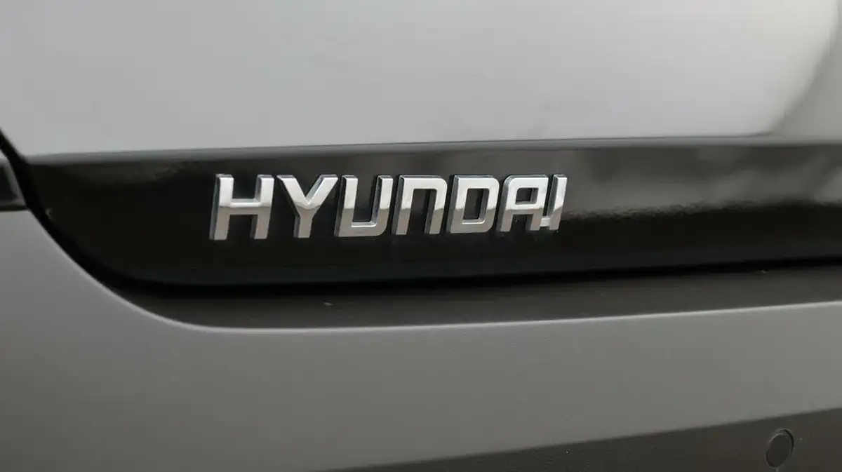 2023-hyundai-bayon-10-t-gdi-se-connect-dct-big-20