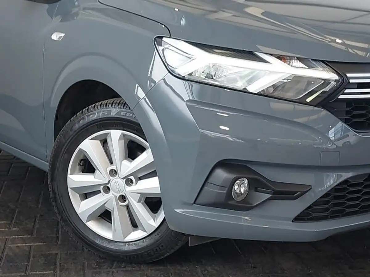 2023-dacia-sandero-10-tce-expression-90bhp-big-8