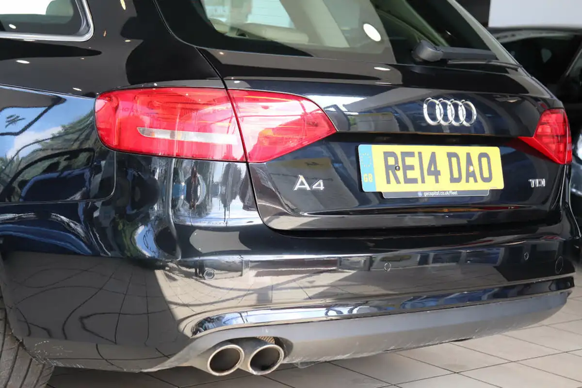 2014-audi-a4-avant-20td-se-technik-177ps-avant-big-75