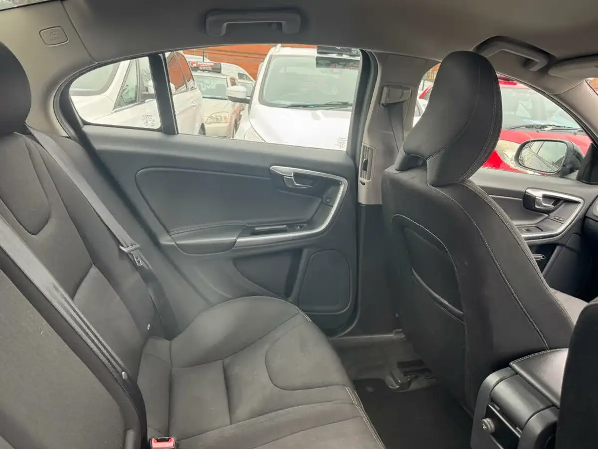 2016-volvo-s60-20td-d2-business-edition-big-16