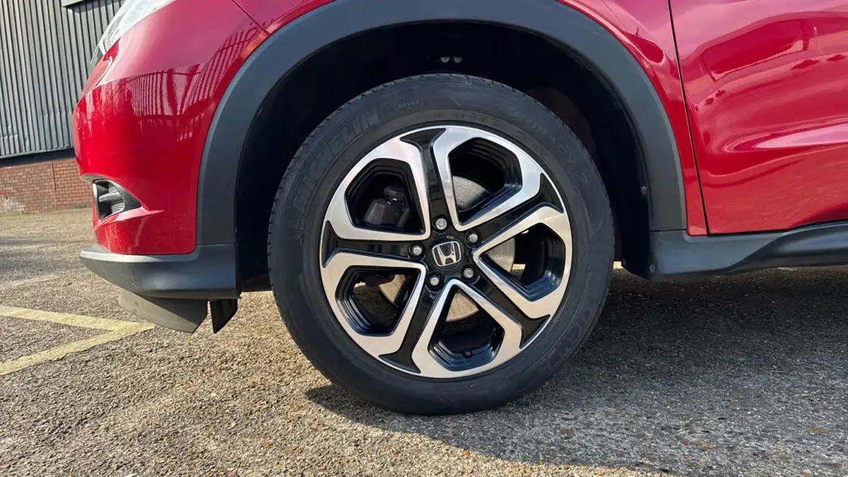 2018-honda-hr-v-15-i-vtec-se-big-15