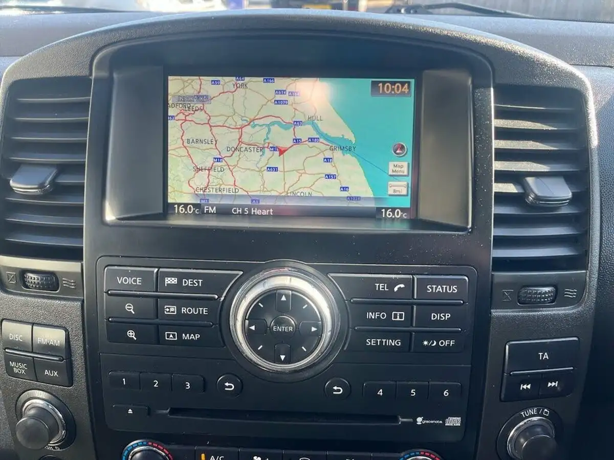 2014-nissan-navara-25td-tekna-connect-premium-auto-big-20