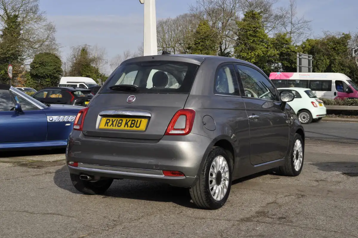2018-fiat-500-12-lounge-big-5