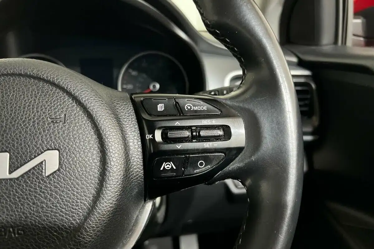 2022-kia-stonic-10-t-gdi-2-big-25